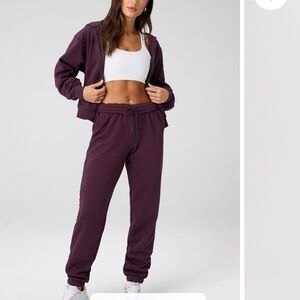 Cozy Fleece Go-To Sweatpant Sz L Color Oxblood